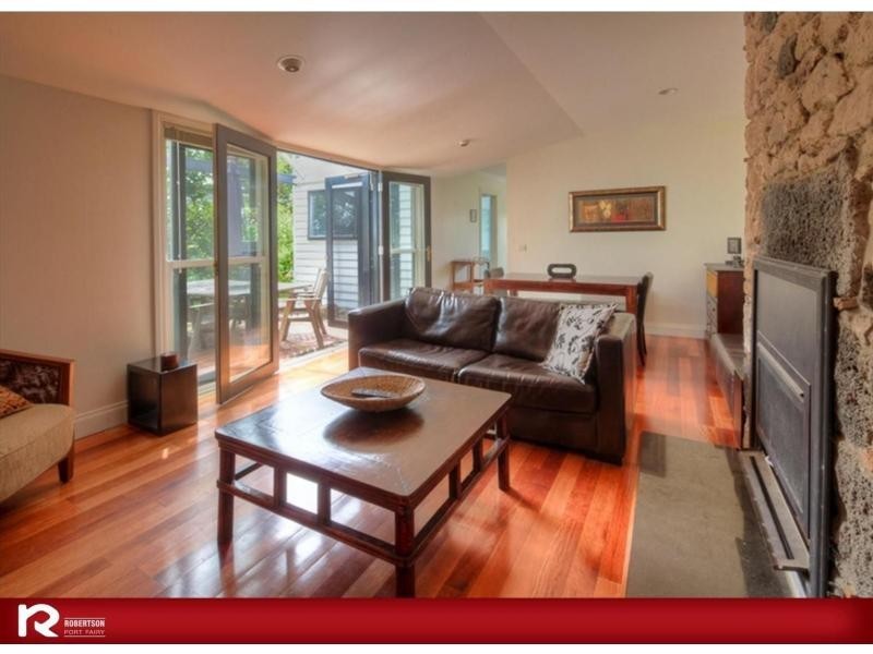 9 Sackville Street, Port Fairy VIC 3284