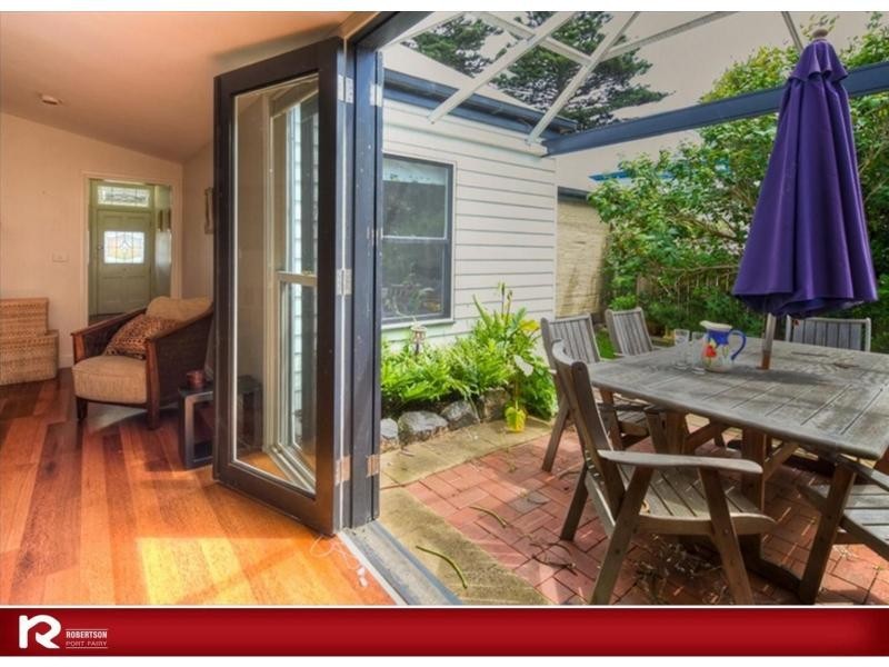 9 Sackville Street, Port Fairy VIC 3284