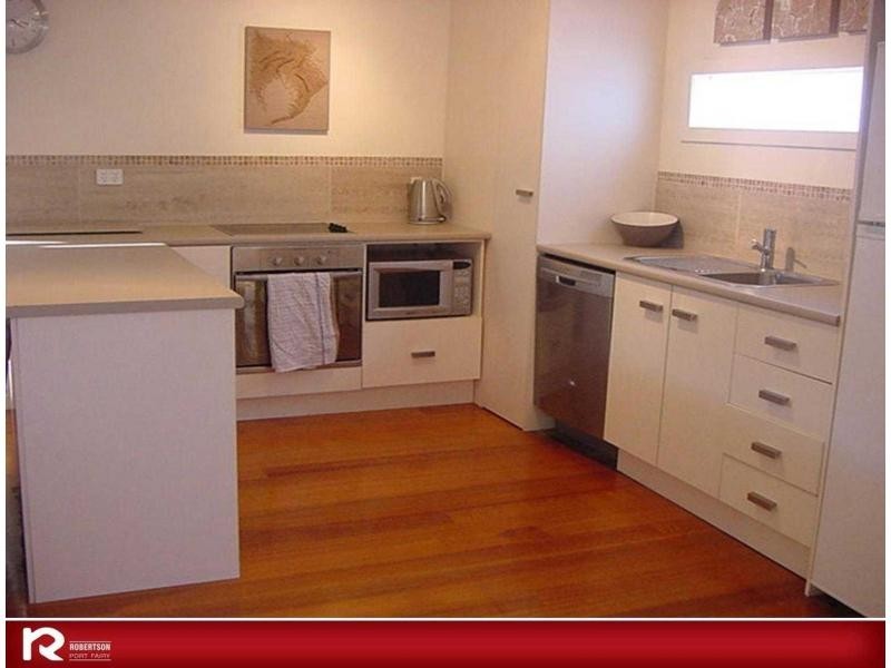 90 Cox Street, Port Fairy VIC 3284