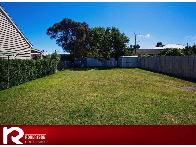 34 Albert Street, Port Fairy VIC 3284