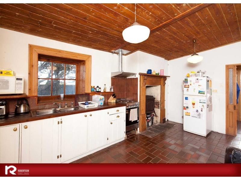 198 Princes Highway, Port Fairy VIC 3284