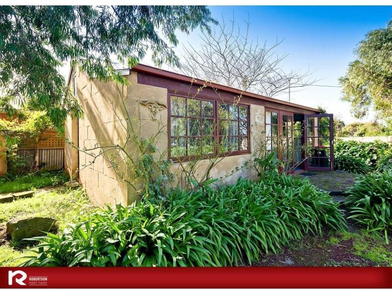 198 Princes Highway, Port Fairy VIC 3284