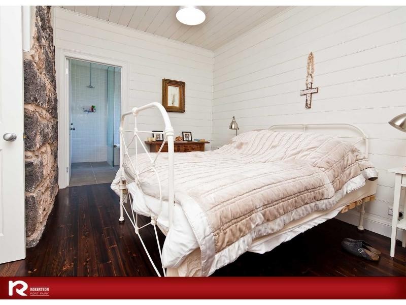 1 Wishart Street, Port Fairy VIC 3284