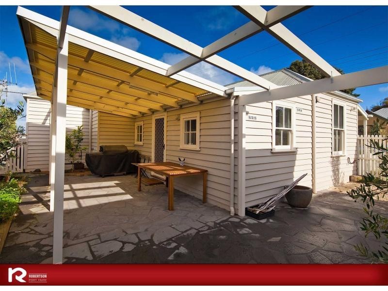 1 Wishart Street, Port Fairy VIC 3284