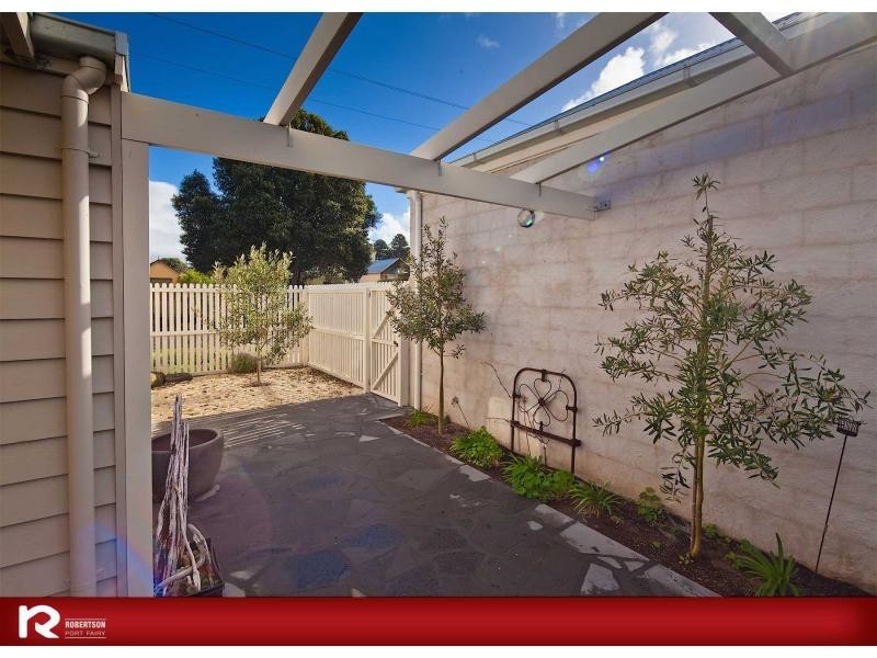 1 Wishart Street, Port Fairy VIC 3284