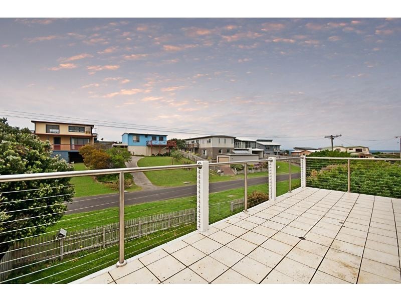 28 Reardon Street, Port Fairy VIC 3284