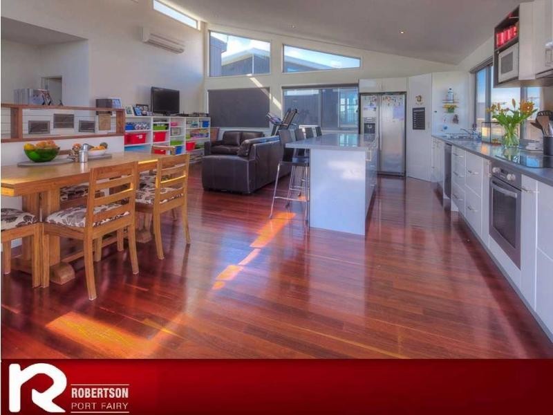 27 Reardon Street, Port Fairy VIC 3284