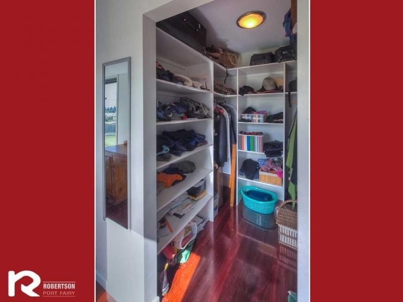 27 Reardon Street, Port Fairy VIC 3284