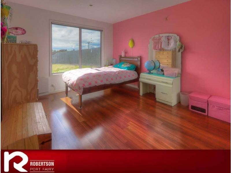 27 Reardon Street, Port Fairy VIC 3284