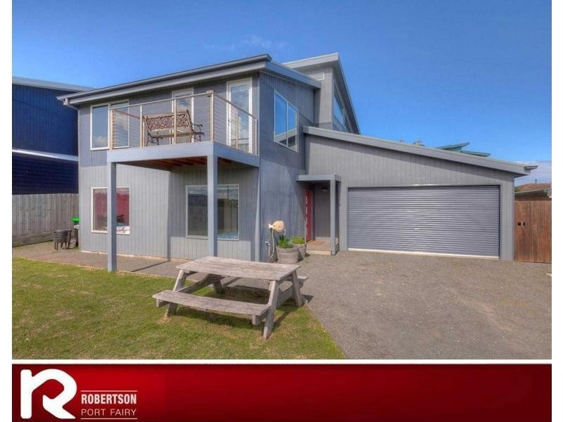 27 Reardon Street, Port Fairy VIC 3284