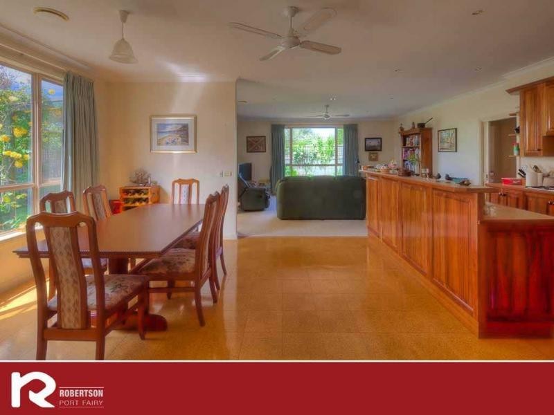 8 Terjesen Crt, Port Fairy VIC 3284