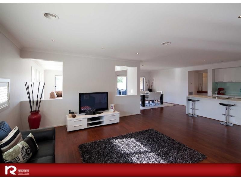 10 Gratton Street, Port Fairy VIC 3284