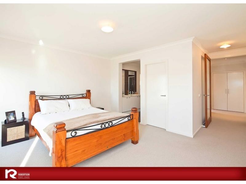 10 Gratton Street, Port Fairy VIC 3284