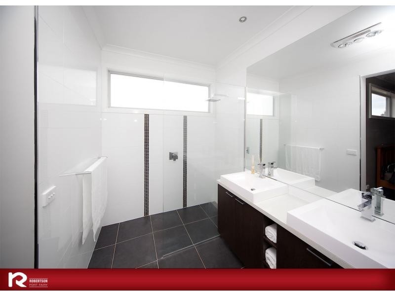 184 Princes Highway, Port Fairy VIC 3284