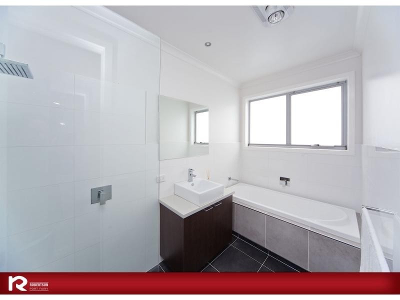 184 Princes Highway, Port Fairy VIC 3284