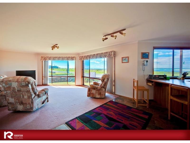 54 Ocean Drive, Port Fairy VIC 3284