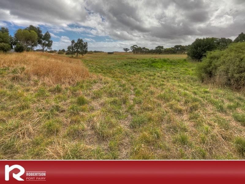 98 Princes Highway, Port Fairy VIC 3284