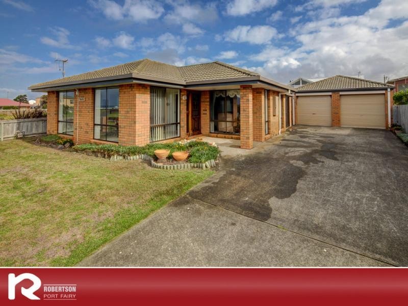 92 Ocean Drive, Port Fairy VIC 3284