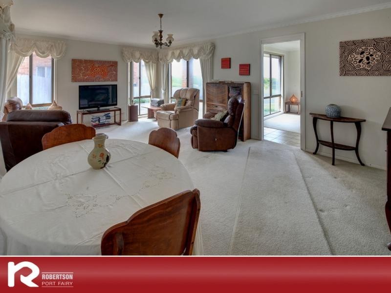 92 Ocean Drive, Port Fairy VIC 3284