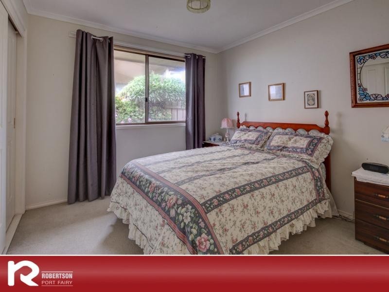 92 Ocean Drive, Port Fairy VIC 3284