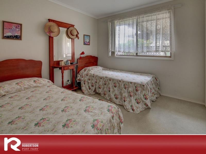 92 Ocean Drive, Port Fairy VIC 3284