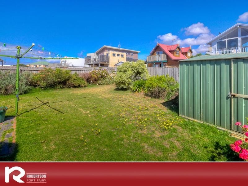 92 Ocean Drive, Port Fairy VIC 3284