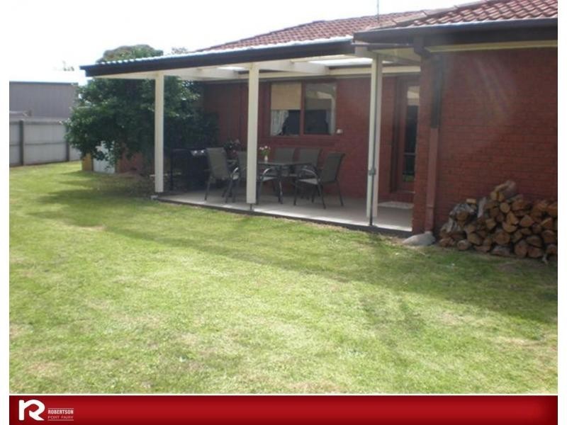 28 Singleton Street, Port Fairy VIC 3284