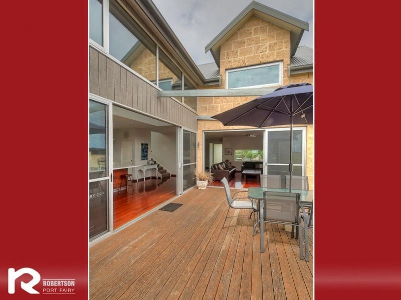 15 Manifold Street, Port Fairy VIC 3284