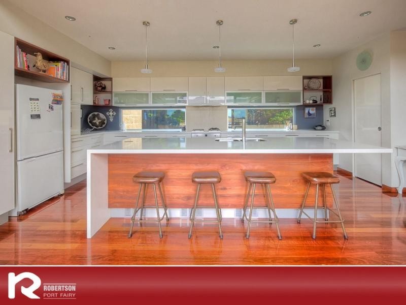 15 Manifold Street, Port Fairy VIC 3284