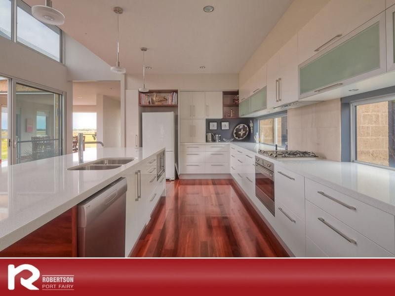 15 Manifold Street, Port Fairy VIC 3284