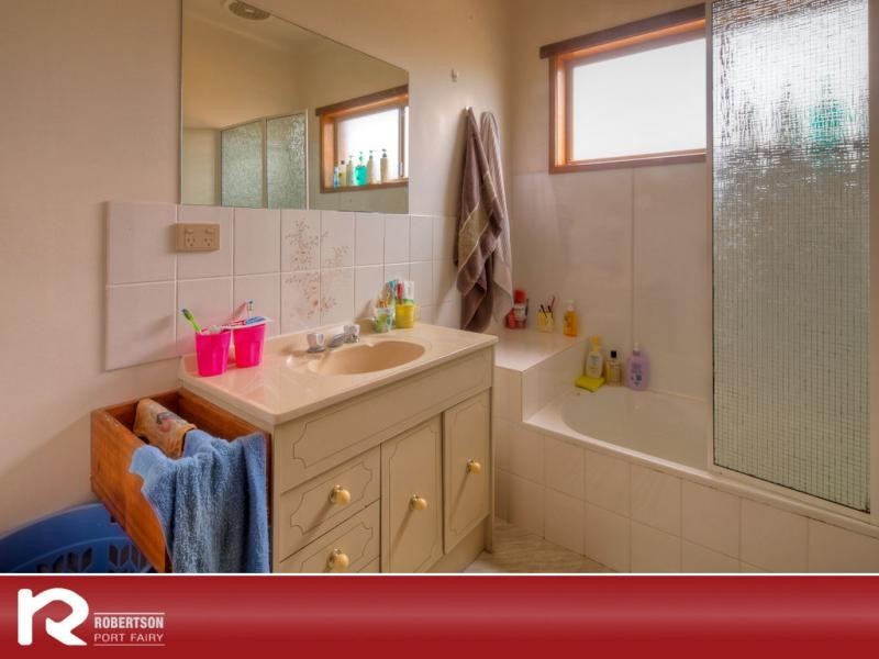 1/64 Cox Street, Port Fairy VIC 3284