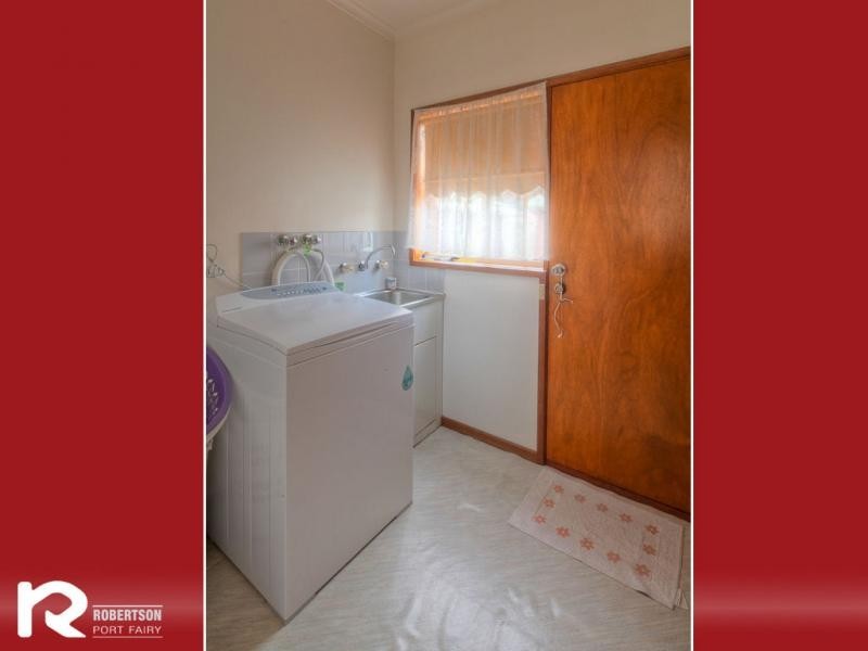 1/64 Cox Street, Port Fairy VIC 3284