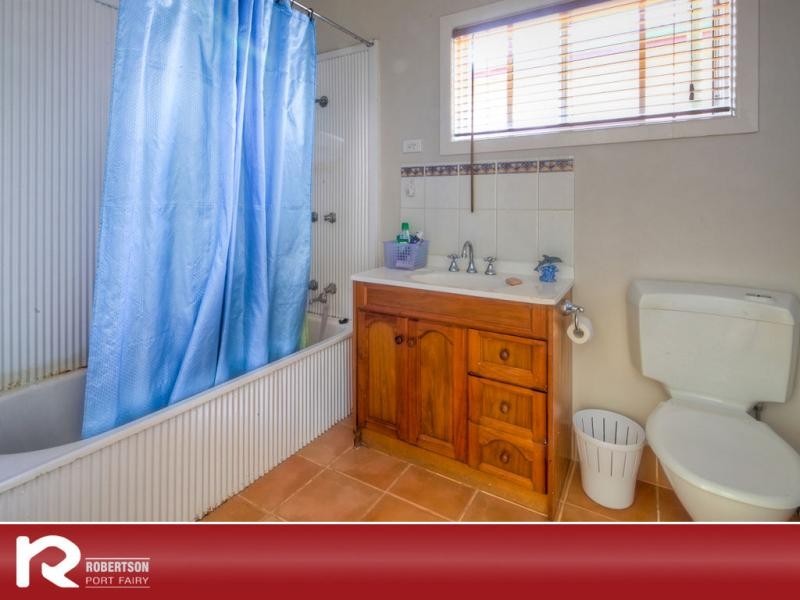 13 Reardon Street, Port Fairy VIC 3284