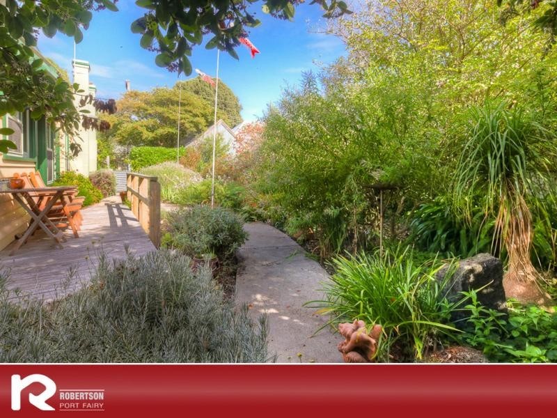 11 Wishart Street, Port Fairy VIC 3284
