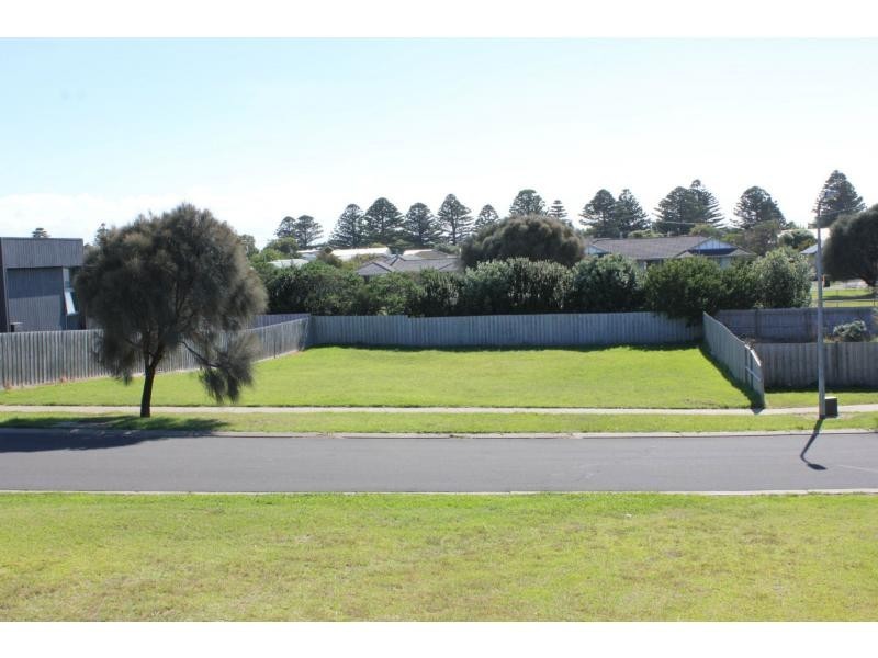 2 Baden Powell Drive, Port Fairy VIC 3284
