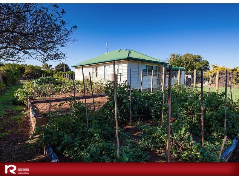 212 Princes Highway, Port Fairy VIC 3284