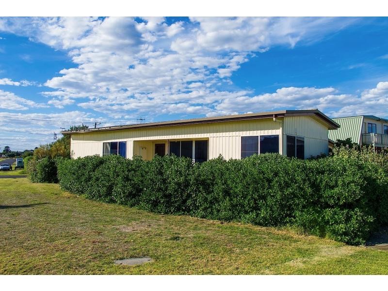 2 Powling Street, Port Fairy VIC 3284