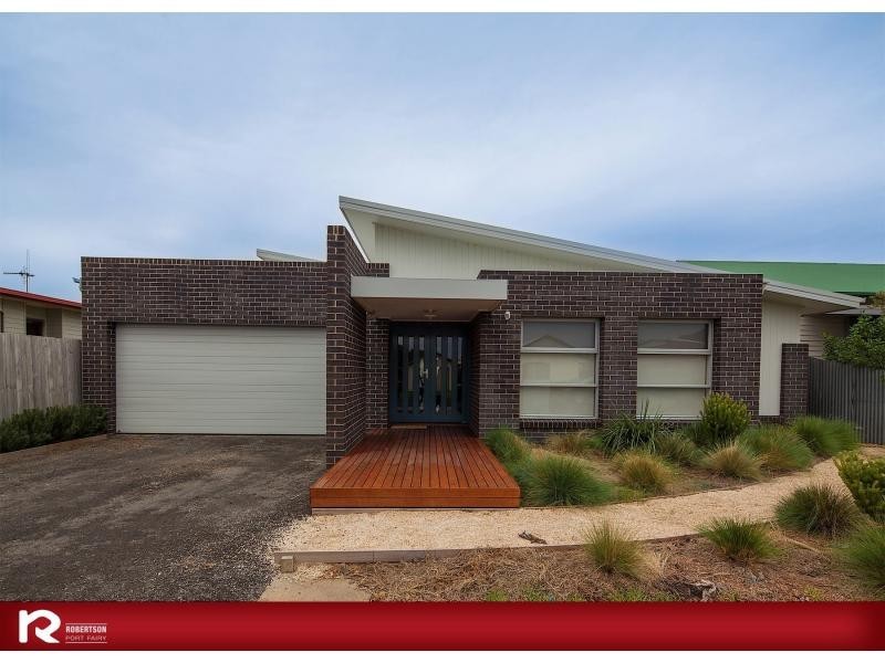 23 Singleton Street, Port Fairy VIC 3284