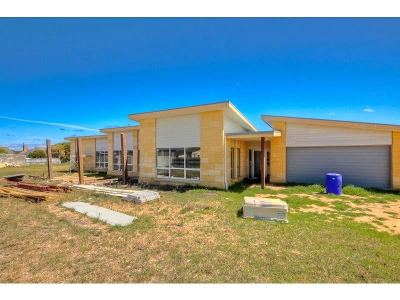 7 Atkins Crescent, Port Fairy VIC 3284