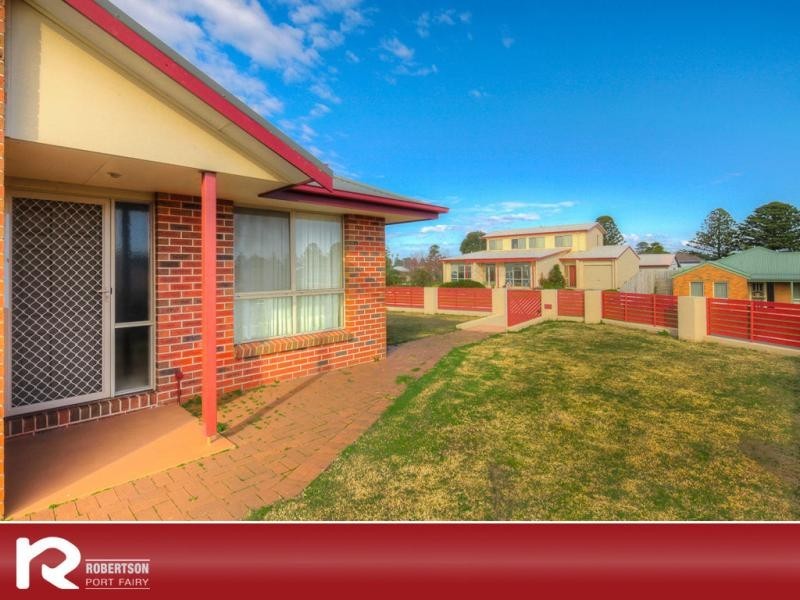16 Dyson Street, Port Fairy VIC 3284