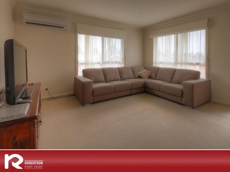 16 Dyson Street, Port Fairy VIC 3284