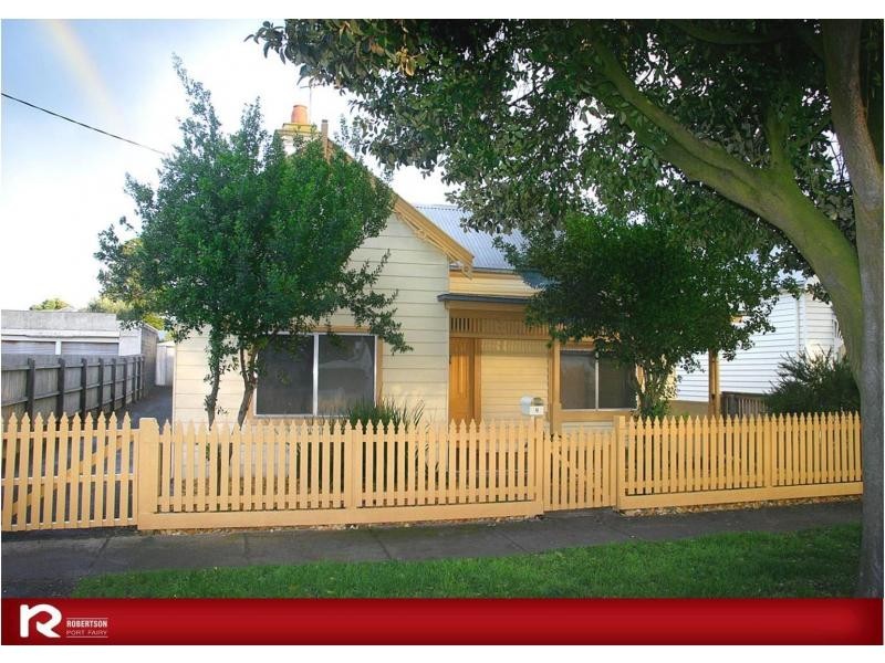 8 Wishart Street, Port Fairy VIC 3284