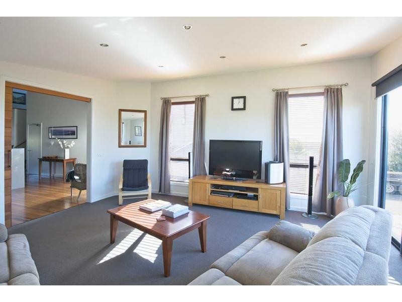 28 Osmond Lane, Port Fairy VIC 3284