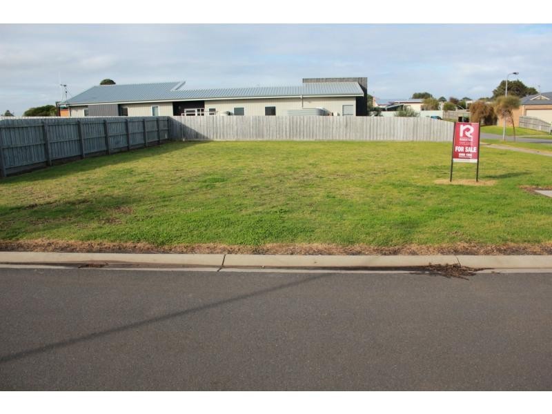 L24 Baden Powell Drive, Port Fairy VIC 3284