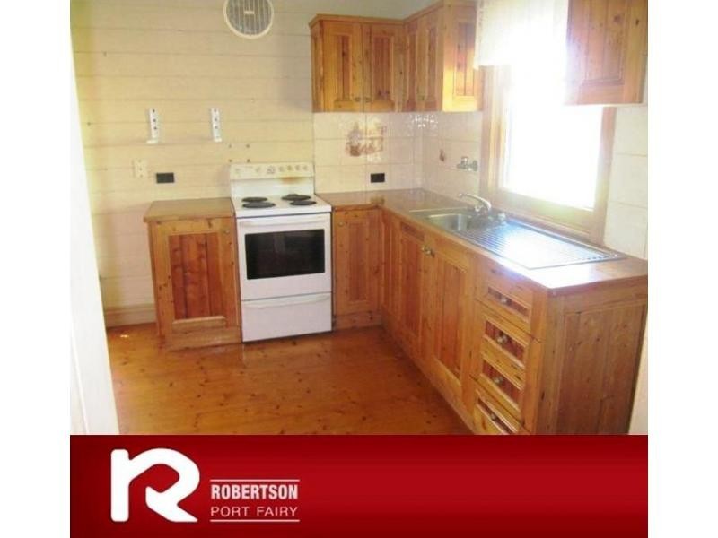 16 Singleton Street, Port Fairy VIC 3284