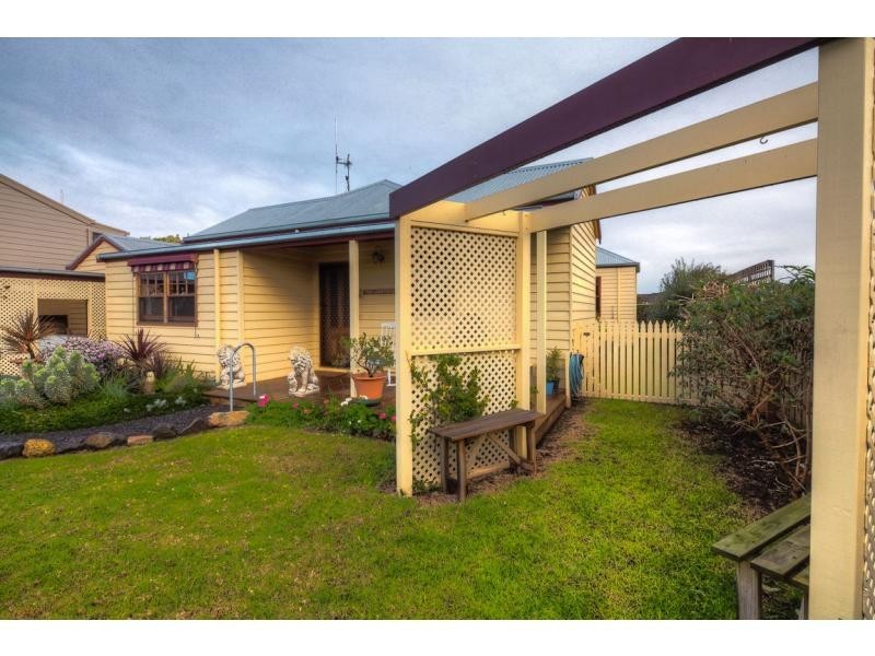 13 Jehu Street, Port Fairy VIC 3284