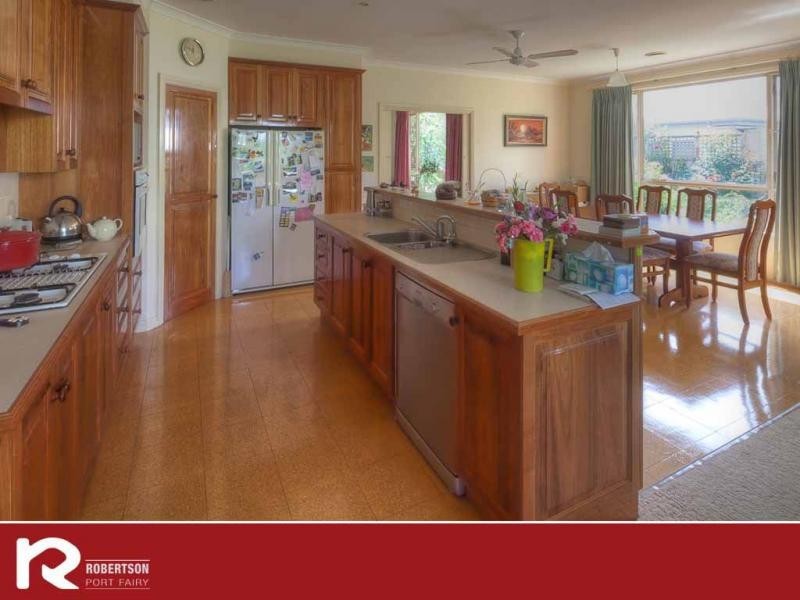 8 Terjesen Court, Port Fairy VIC 3284