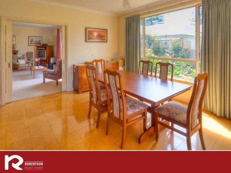 8 Terjesen Court, Port Fairy VIC 3284