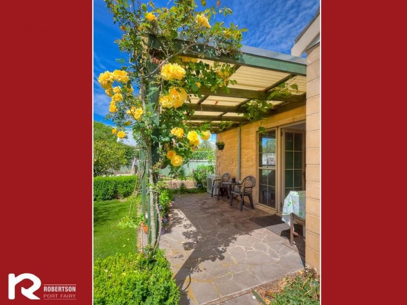 8 Terjesen Court, Port Fairy VIC 3284