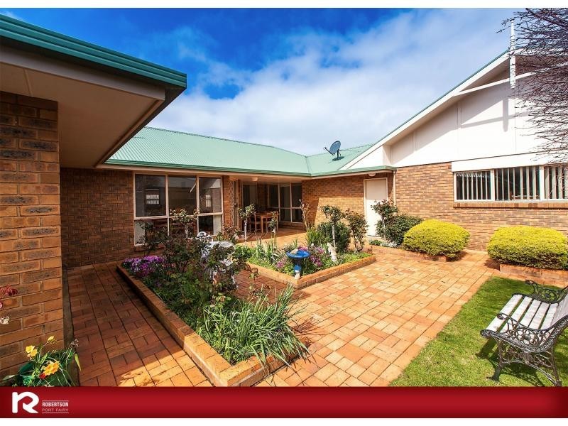 8 Baxter Court, Port Fairy VIC 3284